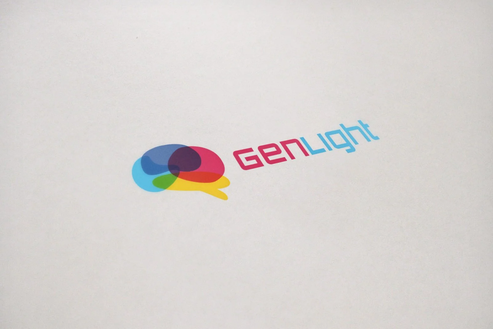 Dizajn logotipa GenLight