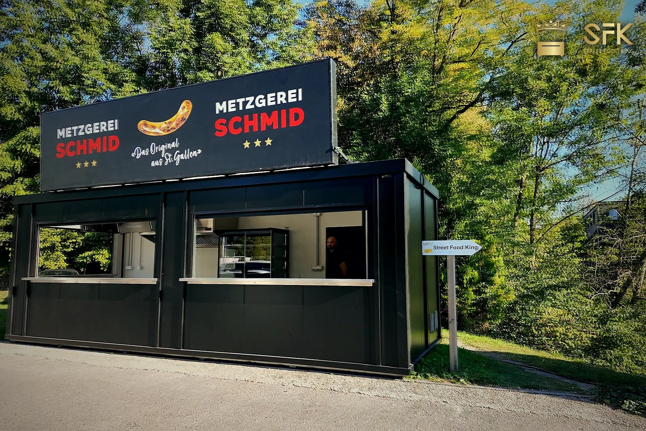 Gastro Container Metzgerei Schmid u parku, usporeni završni kadar